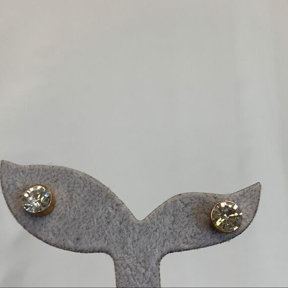 Silver gold tone Crystal Rhinestone stud earrings - Picture 4 of 10